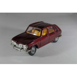 Corgi Toys 260-A Renault 16