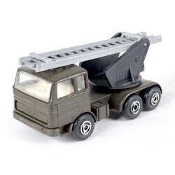 EFSI Mercedes-Benz Leger...