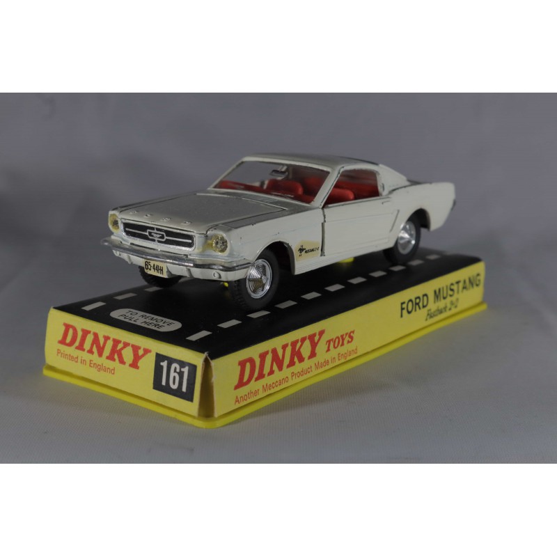 coffre malle Dinky Toys Ford Mustang réf 161 B14 