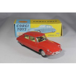 Corgi Toys 210-A Citroën DS 19