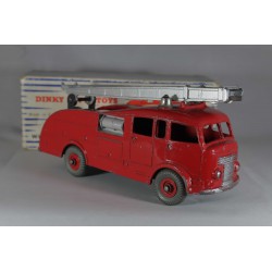 Dinky Toys 955 Commer...